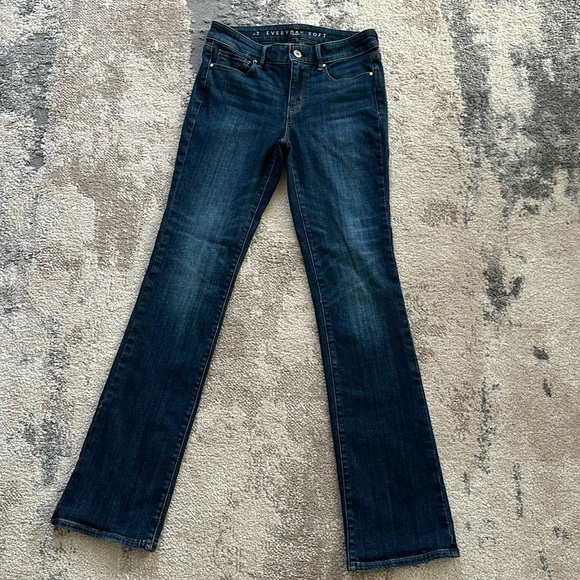 WHBM Everyday Boot Cut Jeans (2/26) - Picture 1 of 5